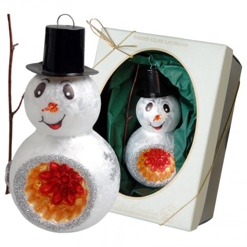 Eiswei 12cm Schneemann 2-kugelig mit Reflex, Zweig und Hut, Glasornament, mundgeblasen und handdekoriert