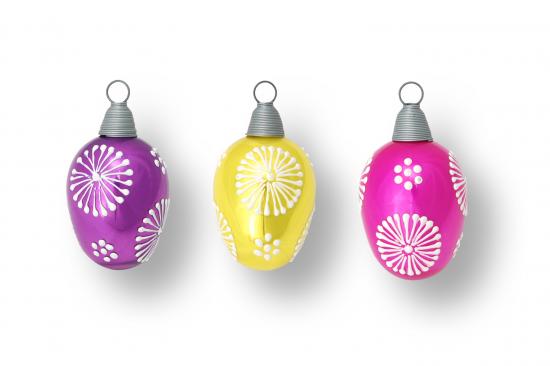 Ostereier 12 Stck, lila gelb und pink mit weiem Dekor, 6cm, mundgeblasenes Glas, handbemalt (12)